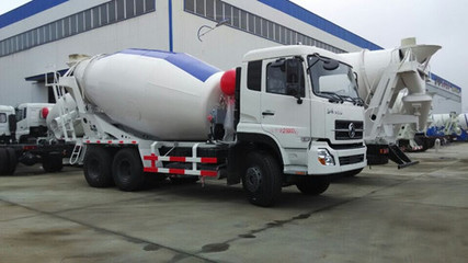 湖北腾宇金楚专用汽车供应乐山东风10方12方水泥搅拌车价格分析