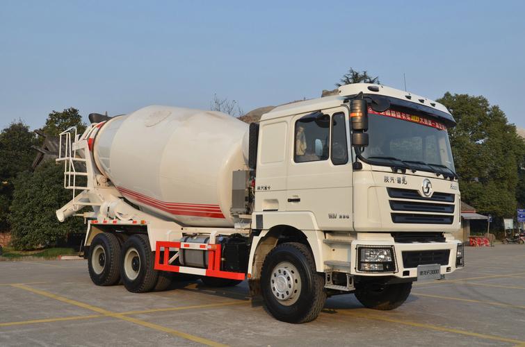 【陕汽德龙f3000 6x4水泥搅拌车】